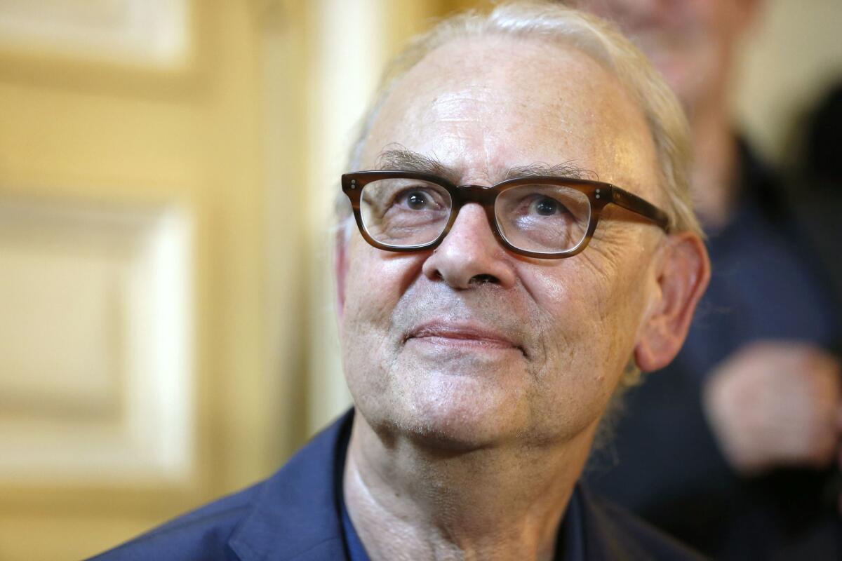 Patrick Modiano gives a press conference in Paris, on October 9, 2014, following the announcement of his Nobel Literature Prize earlier in the day.
