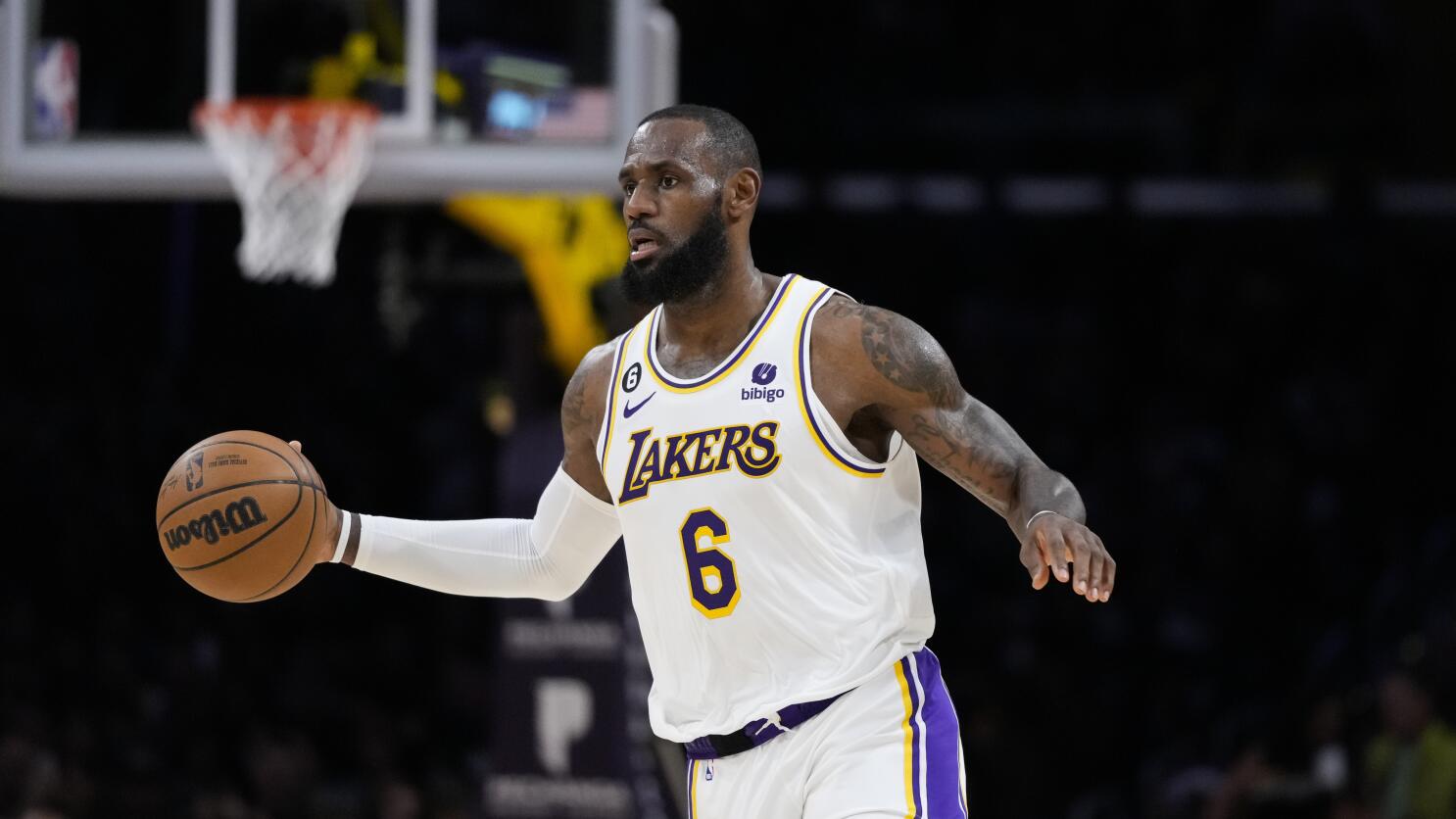 LeBron James slammed for lack of leadership after going after Lakers' poor  shooting