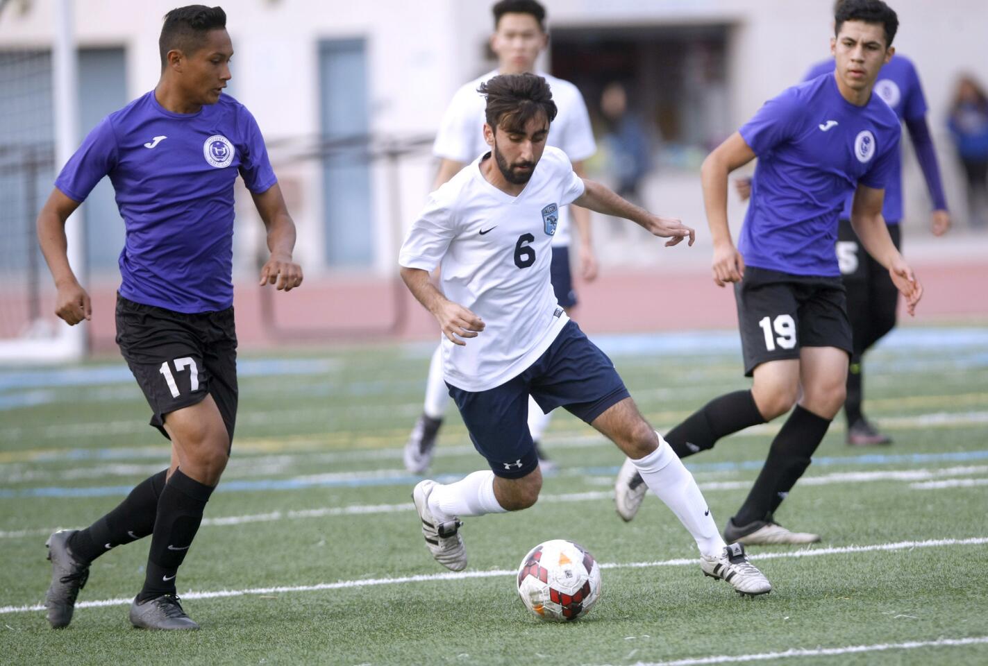 Photo Gallery: Crescenta Valley High School boys soccer vs. Hoover High School