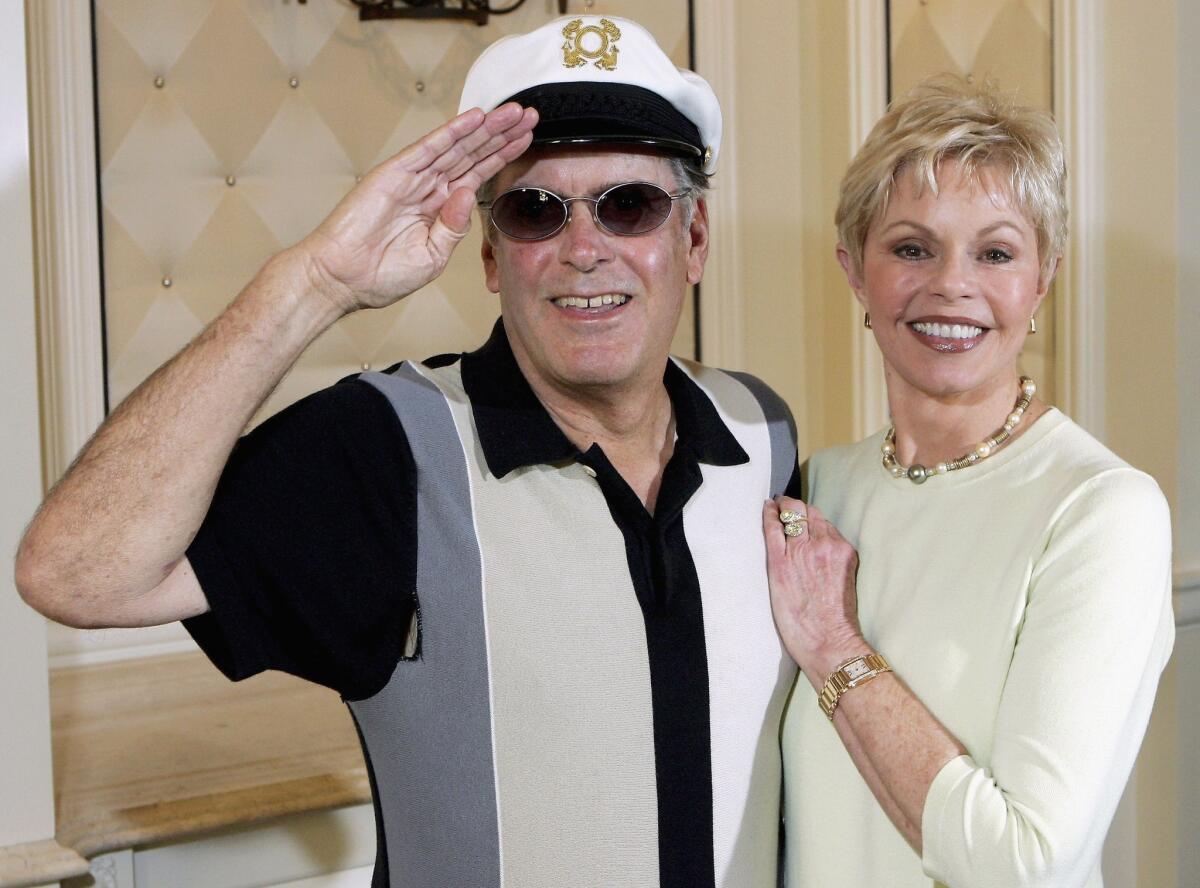 Daryl "Captain" Dragon and Toni Tennille in 2005. She filed for divorce Jan. 16 in Arizona.
