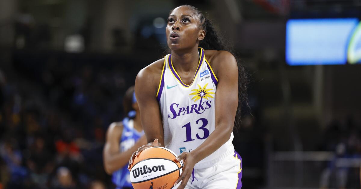Sparks blow out Indiana, despite injuries to Ogwumikes – Orange
