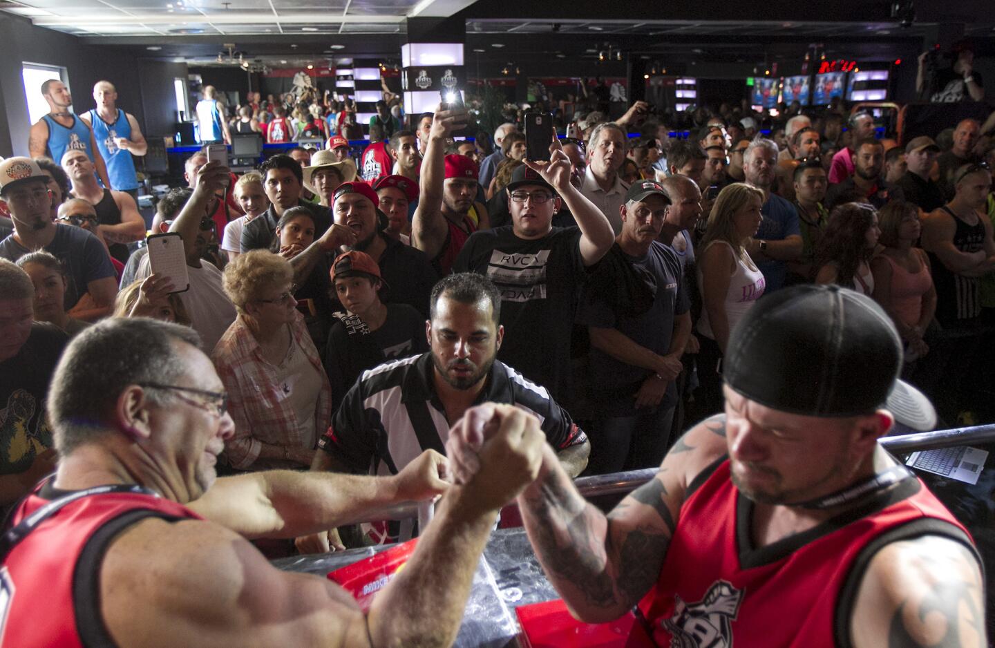 Ultimate Arm Wrestling