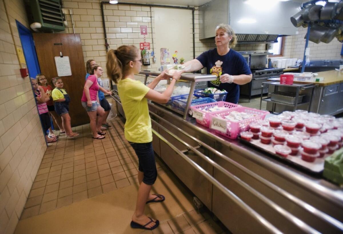 Schools are making progress in their efforts to boost the nutritional quality of breakfasts and lunches served in their cafeterias, according to a new report form the Centers for Disease Control and Prevention.