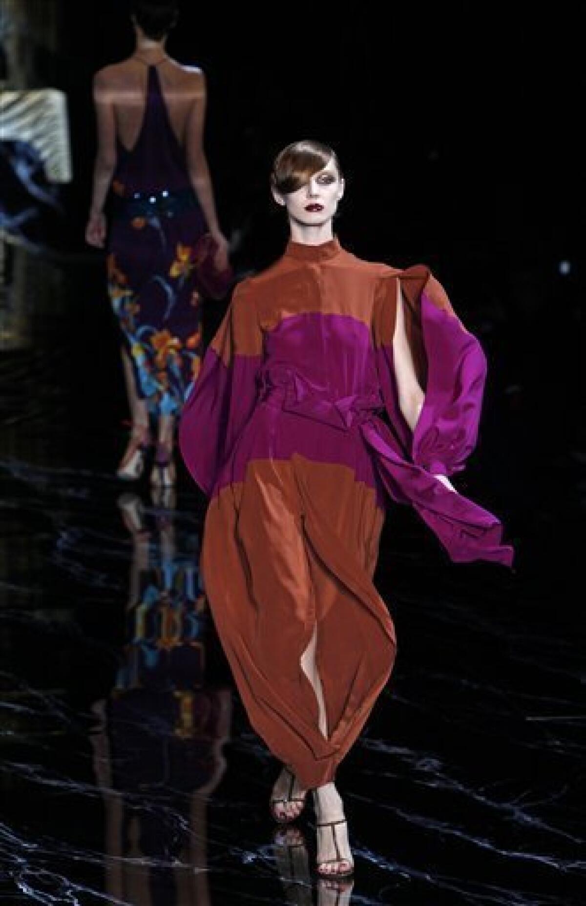 Fashion Show - Louis Vuitton: Spring 2011 Ready-to-Wear 