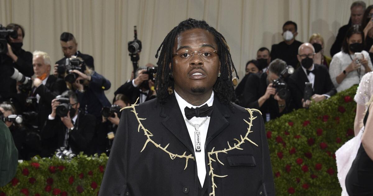 Gunna Outfit from January 17, 2021, WHAT'S ON THE STAR?