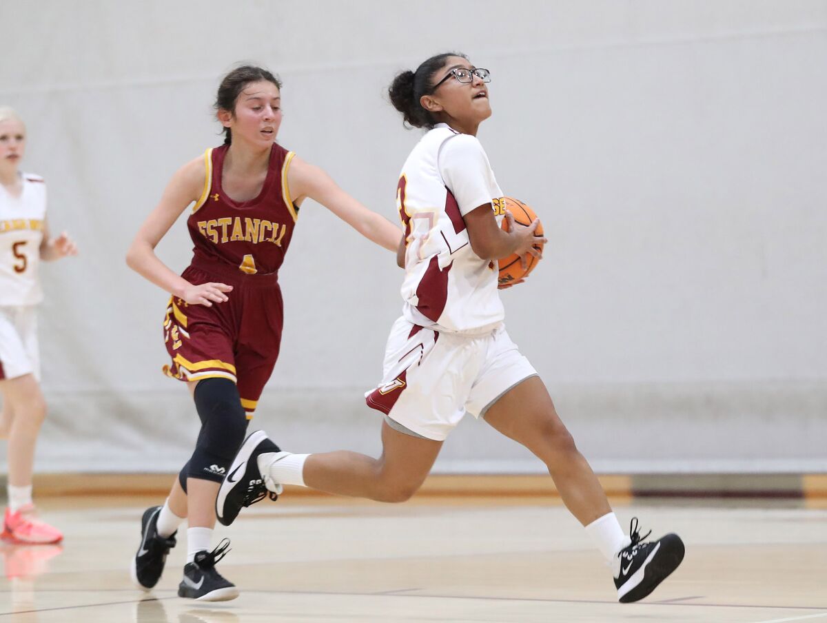 Ocean View girls' basketball tops Estancia, stretches winning streak to 5 - Los Angeles Times Ocean View girls' basketball tops Estancia, stretches winning streak to 5 - Los Angeles Times