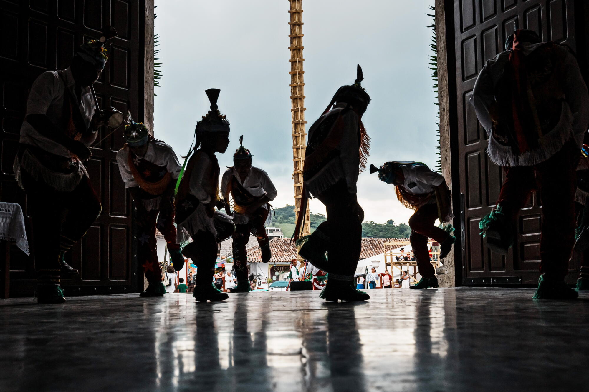 Voladores Ritual Performance A 100-foot drop, a death-defying ritual: Mexican children learn how to ...