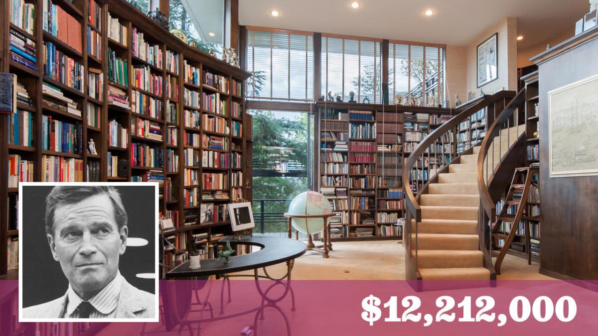 The longtime Beverly Hills home of actor Charlton Heston has sold for $12,212,000.