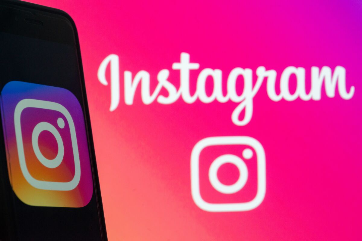 Logos of the Instagram social media app