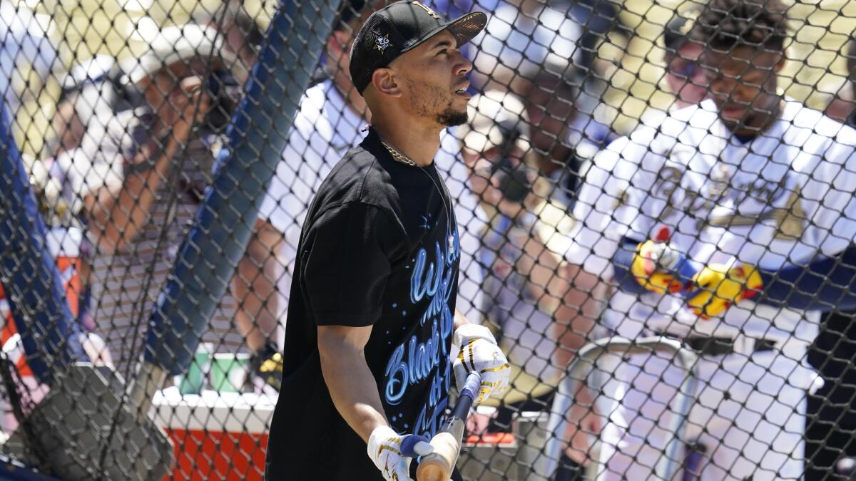 Youth Mookie Betts Los Angeles Dodgers Midnight Mascot T-Shirt - Black