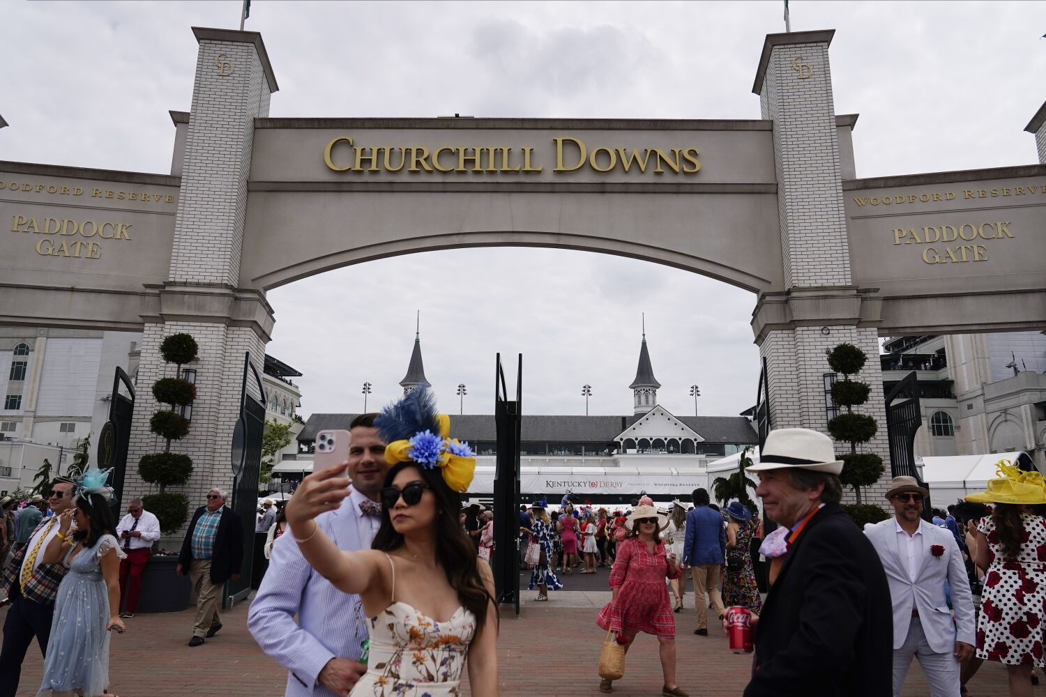Churchill Downs moves race meet to Ellis Park in wake of 12 horse deaths