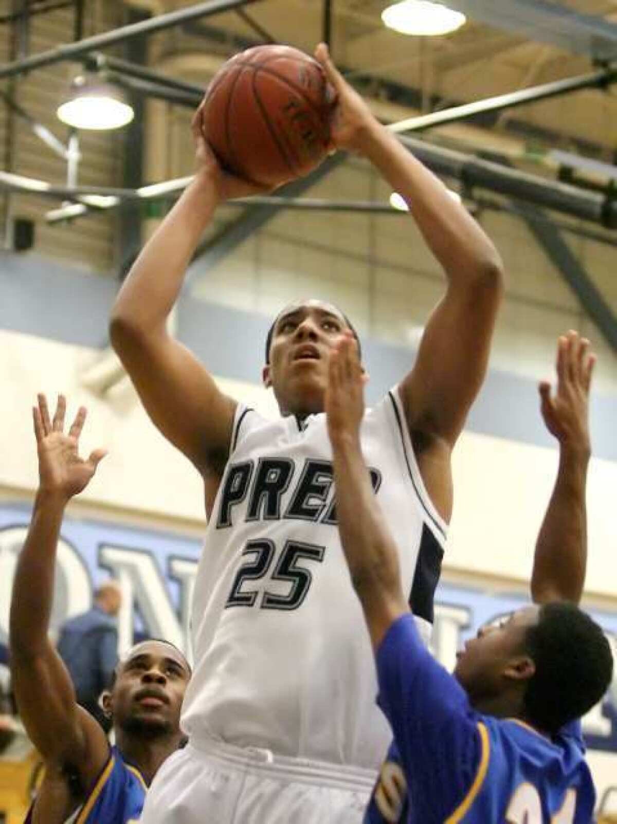 ARCHIVE PHOTO: Former Flintridge Prep basketball star Kenyatta Smith is now a standout sophomore at Harvard.