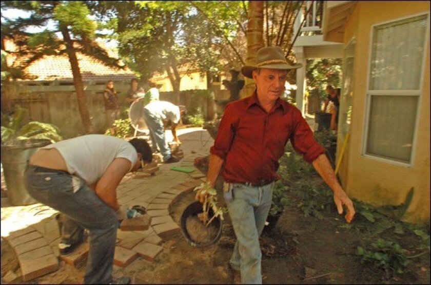 Tv Show Does Backyard Makeover For Vista Family The San Diego