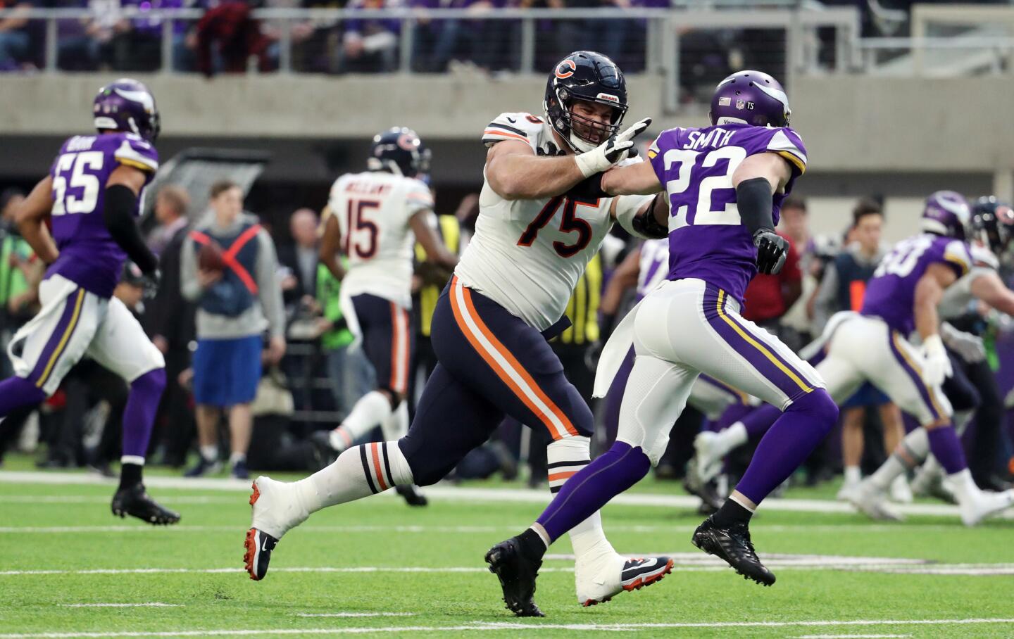 Bears offensive guard Kyle Long blocks Vikings free safety Harrison Smith in the first quarter on Dec. 30, 2018, in Minneapolis.
