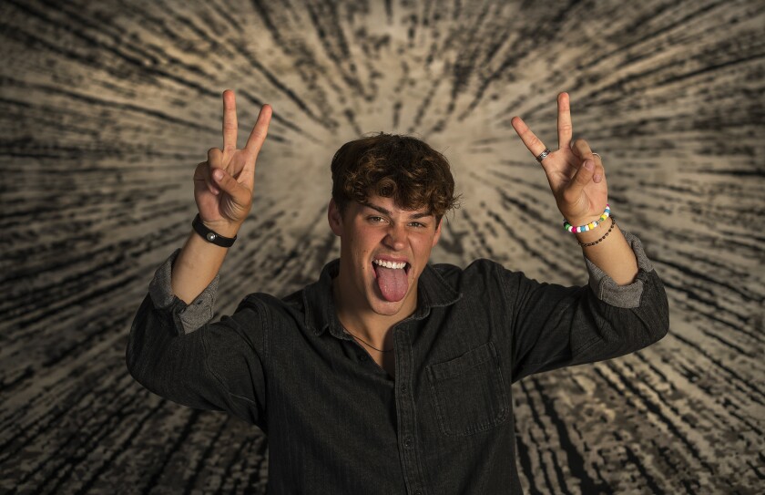 Noah D Tiktok | Trump TikTok ban worries creators who earn thousands on ...... Noah Schnapp & Charli D'amelio do tik tok dances - YouTube
|Noah D Tiktok