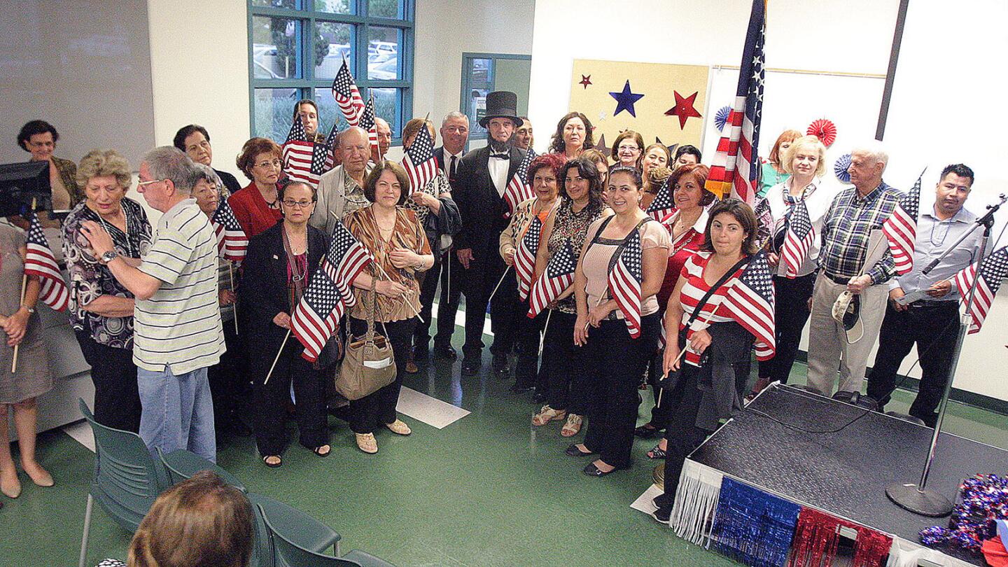 Photo Gallery: New citizens recognized