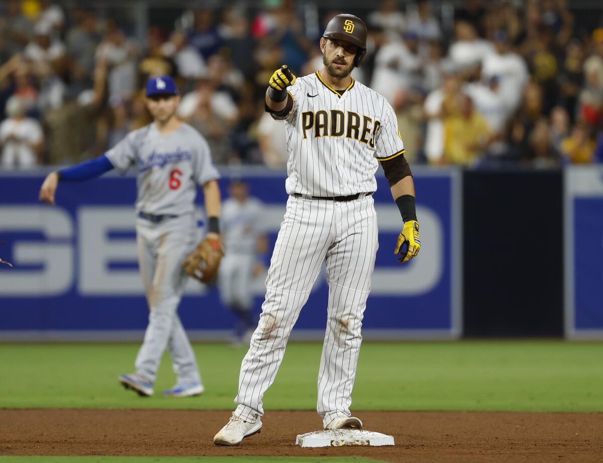 Padres fall to Dodgers in 10th inning - Gaslamp Ball