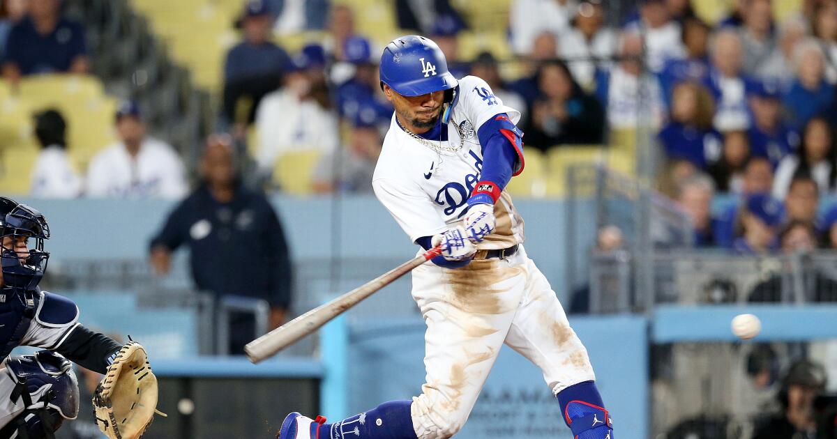 Dodgers' Mookie Betts' HR streak prompts Rickey Henderson comparisons from  Dave Roberts