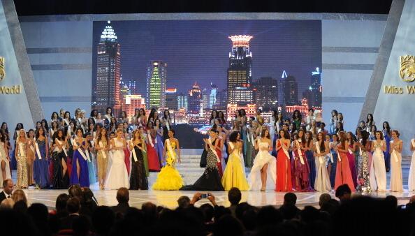 Contestants take part in the Miss World 2010 Beauty Pageant finals at the Beauty Crown Theatre in the southern Chinese resort town of Sanya on October 30, 2010.