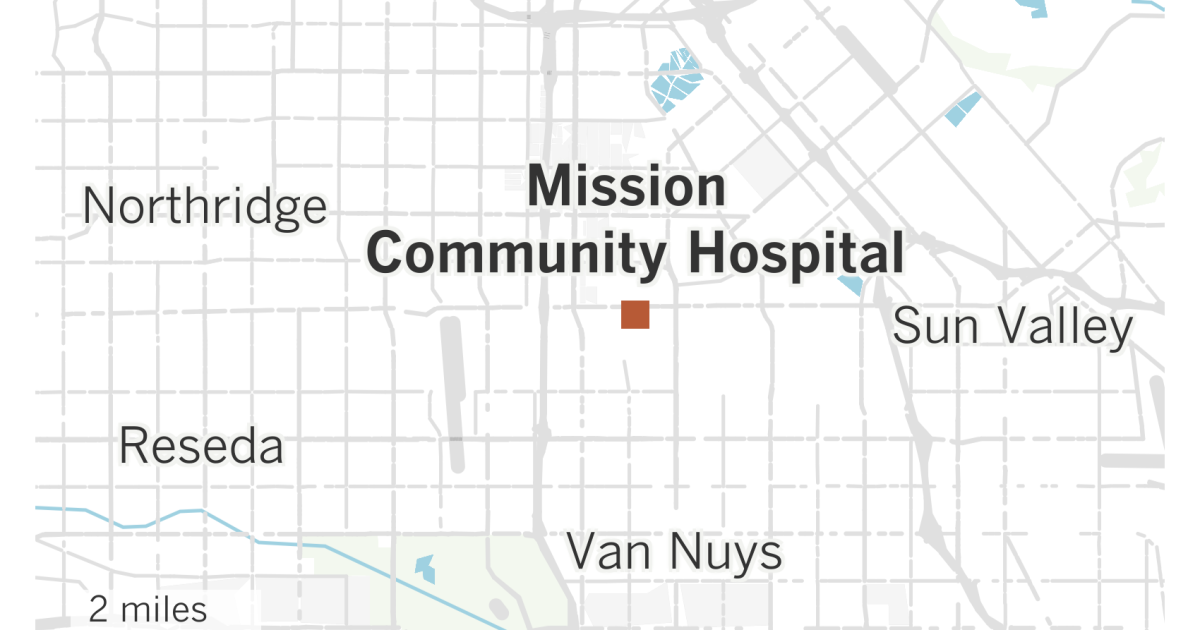 Employé de l’hôpital de Panorama City stable après avoir poignardé;  suspect en liberté