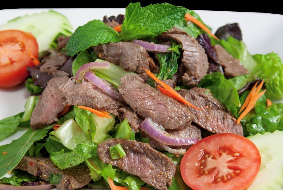 Yum Neur — steak salad 