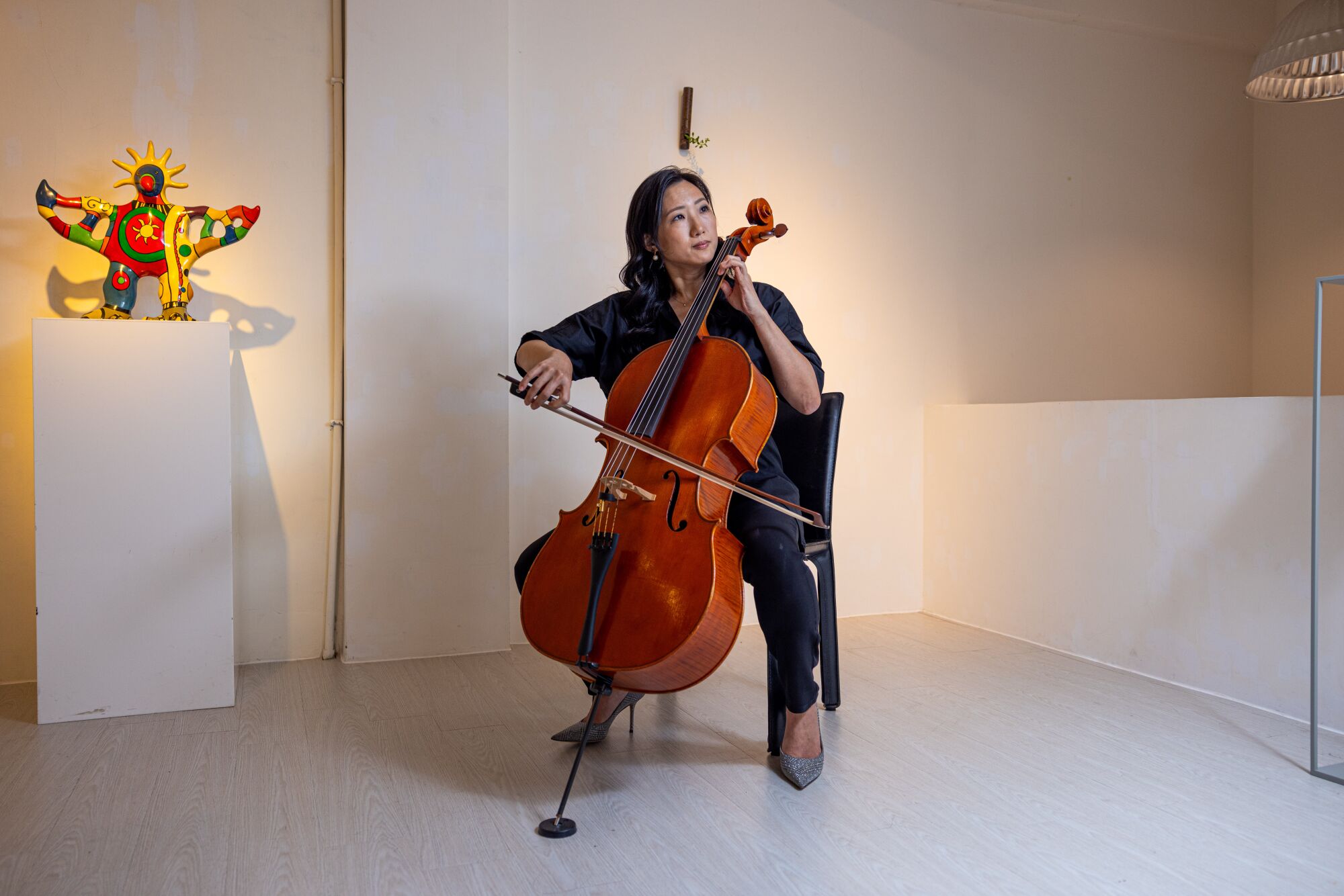Musician Chang Dao-wen with her cello