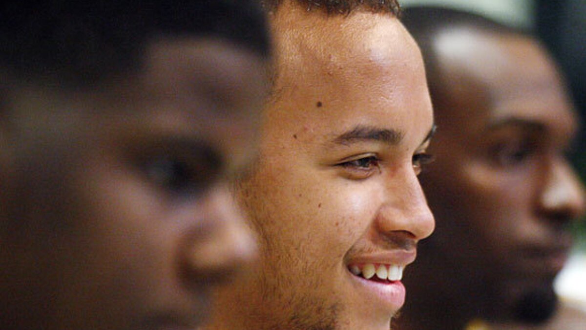 Family Members Say Ucla S Kyle Anderson Declared Eligible By Ncaa Los Angeles Times