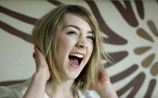 Saoirse Ronan loses her mind over 'The Host'