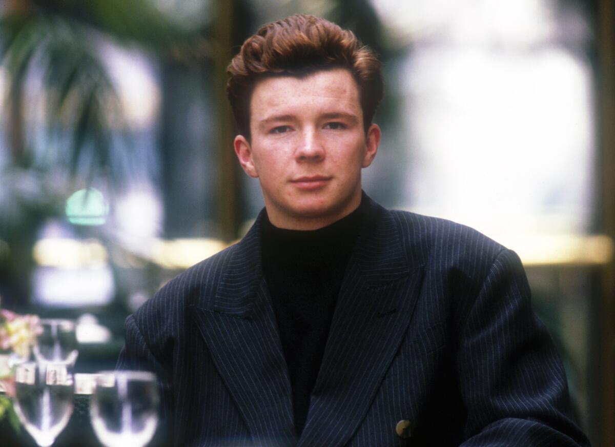 English singer Rick Astley had a little surprise for Boston Red Sox fans on Sunday.