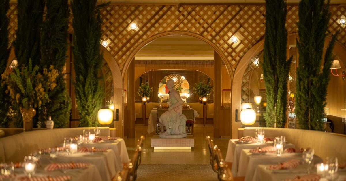 Stylish New La Restaurant Alba would like to take her in Italian holidays