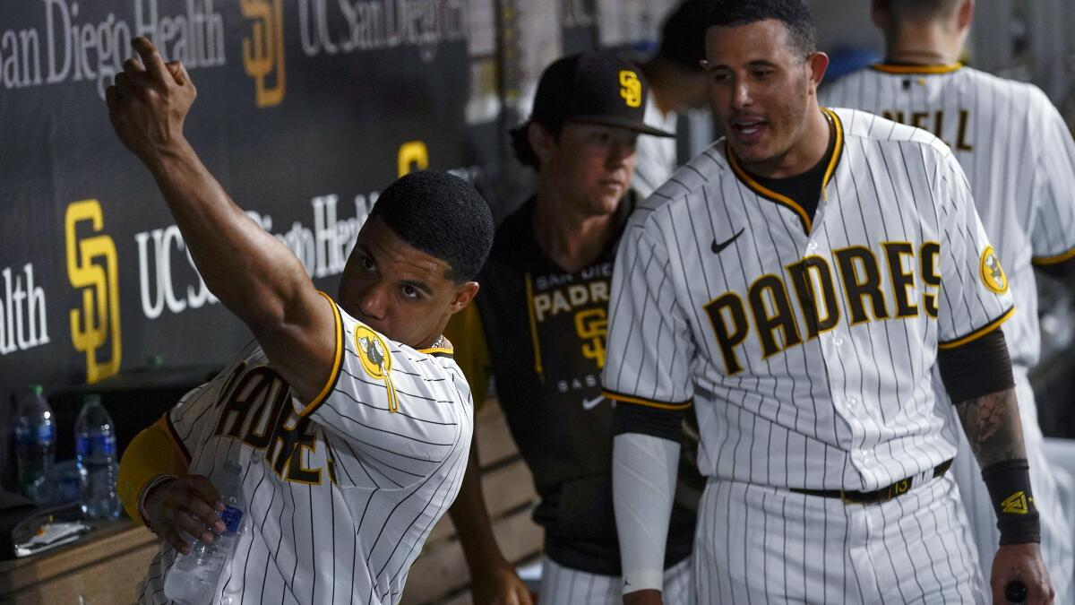 Juan Soto, Manny Machado shine as Padres pound Reds to stop skid - The San  Diego Union-Tribune