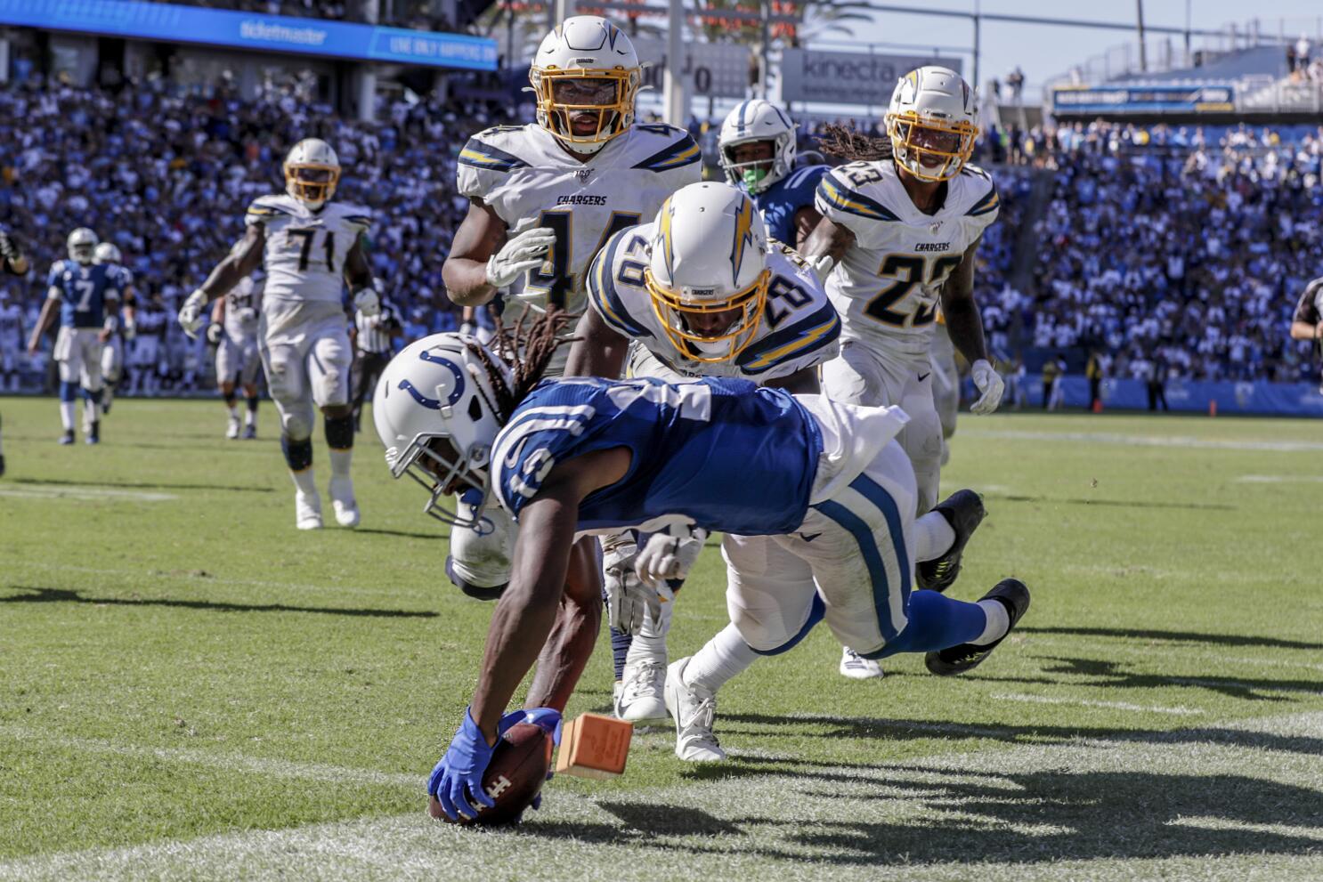 Chargers' defense needs to get up to speed after a sluggish Week 1 - Los  Angeles Times