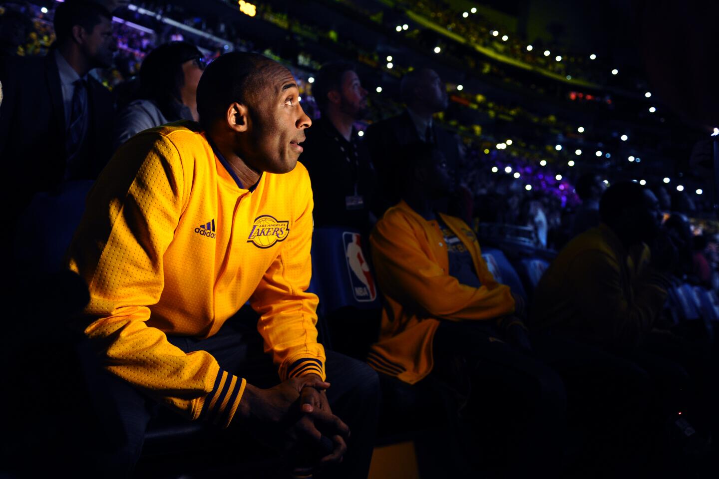 Kobe Bryant overcome with emotions in farewell to hometown