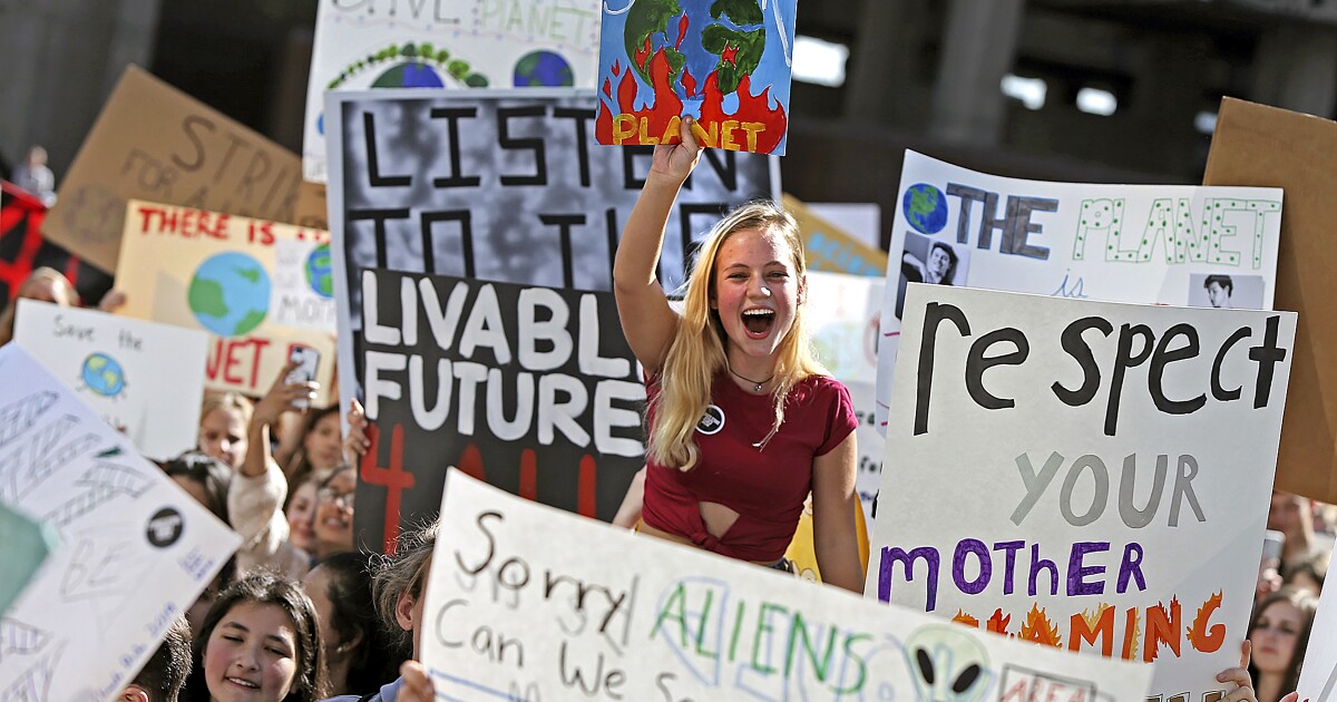 Debt-loaded students can't save the world from climate change - Los Angeles Times