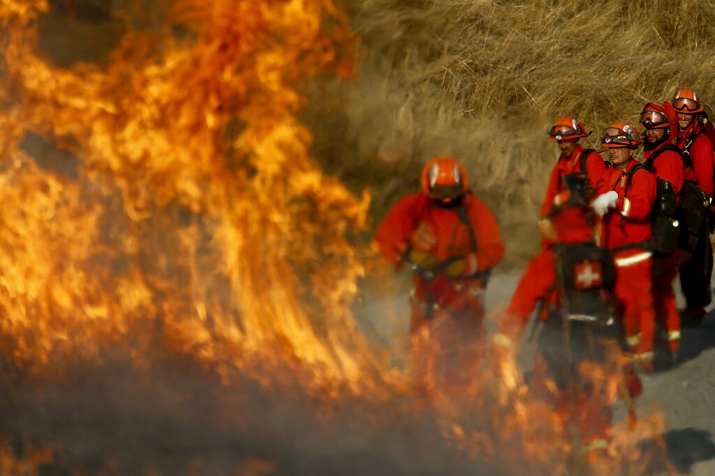 Tick fire live updates: 40,000 evacuated, six homes destroyed - Los ...
