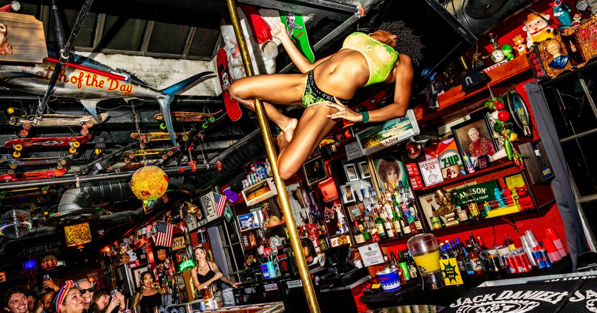 Uncle Ollies Penthouse would like to charge in downtown La Nightlife