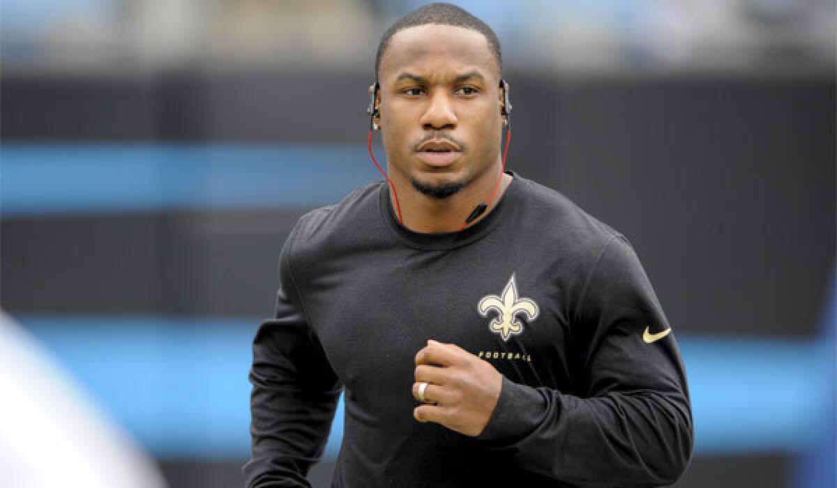 Running back Darren Sproles was traded to the Philadelphia Eagles from the New Orleans Saints for a fifth-round draft pick.