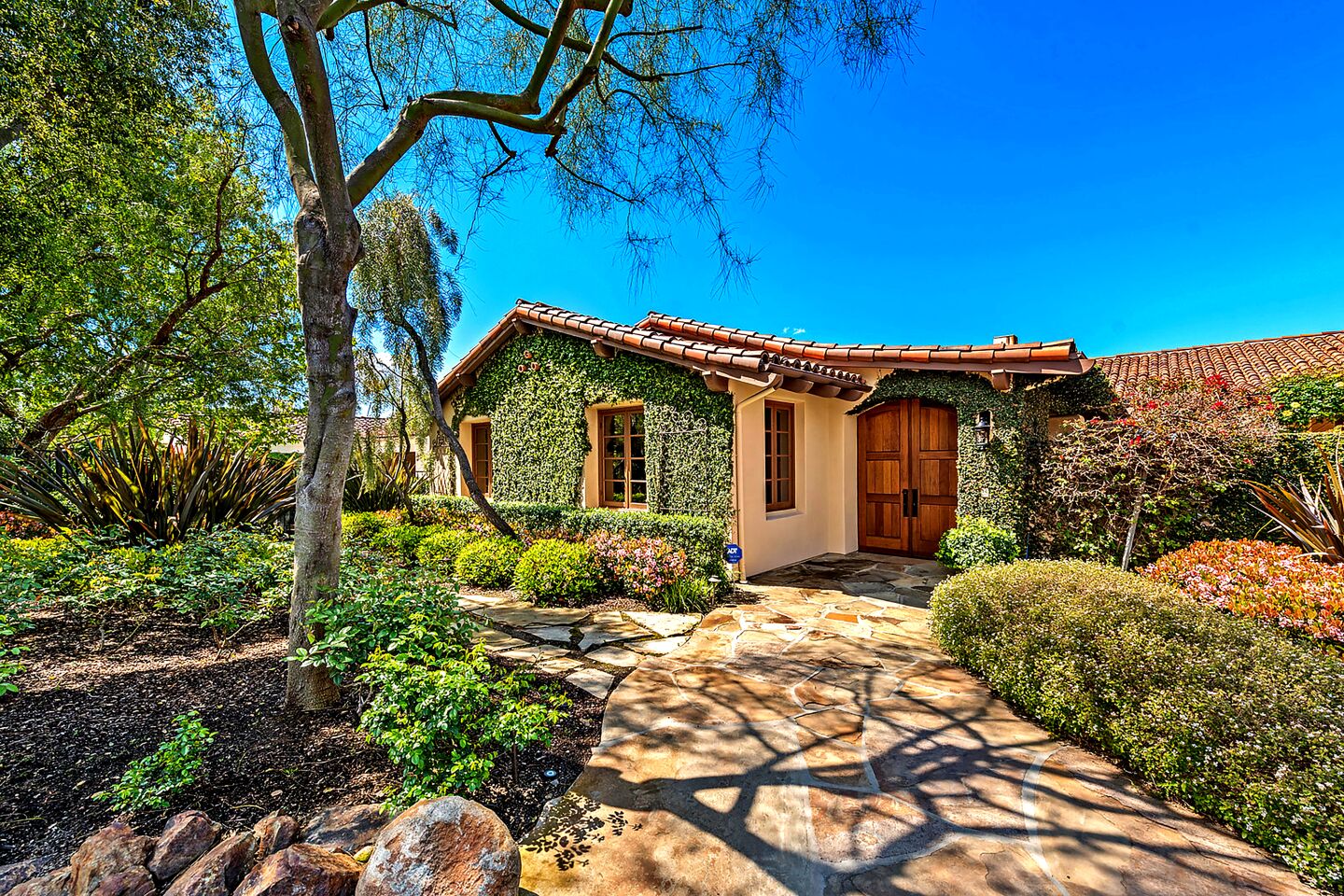 Hot Property | Philip Rivers' San Diego home: the front walkway