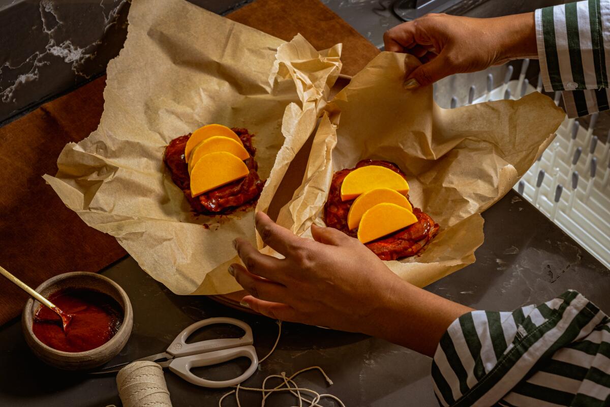 ¿Qué hacer para el Día de Muertos? Un plato otoñal que se abre como un regalo