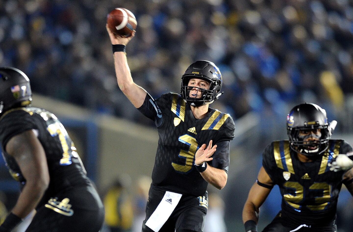 UCLA's young but poised Josh Rosen looms as a peril to USC