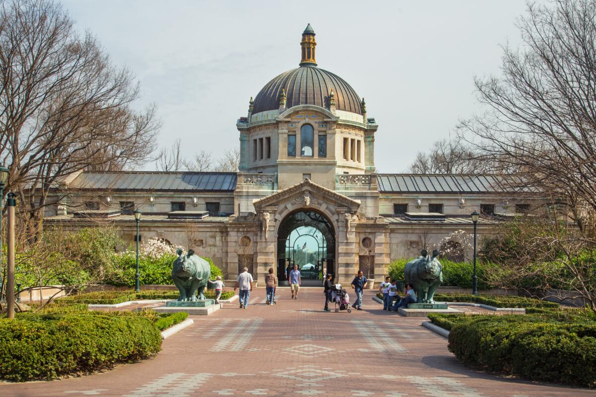 Bronx Zoo building