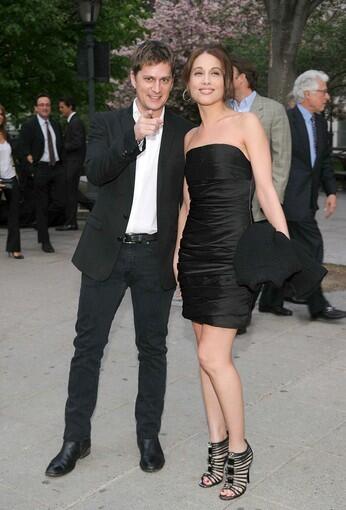 More Vanity Fair partyers: Singer Rob Thomas and wife Marisol.