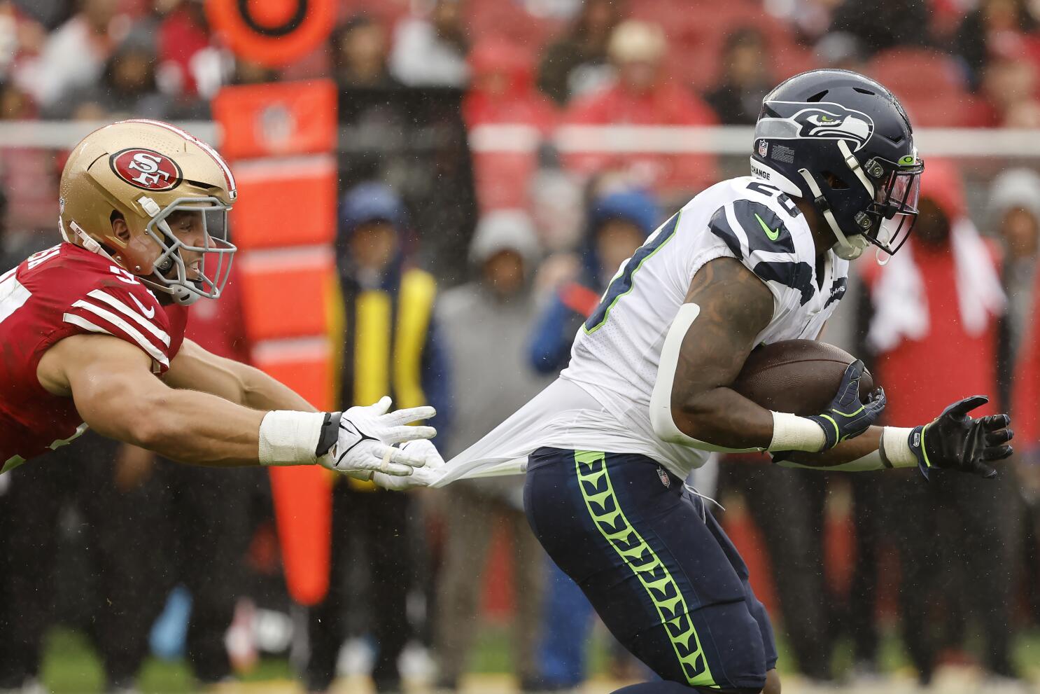 San Francisco 49ers ride goal-line stand in final seconds, beat Seattle  Seahawks