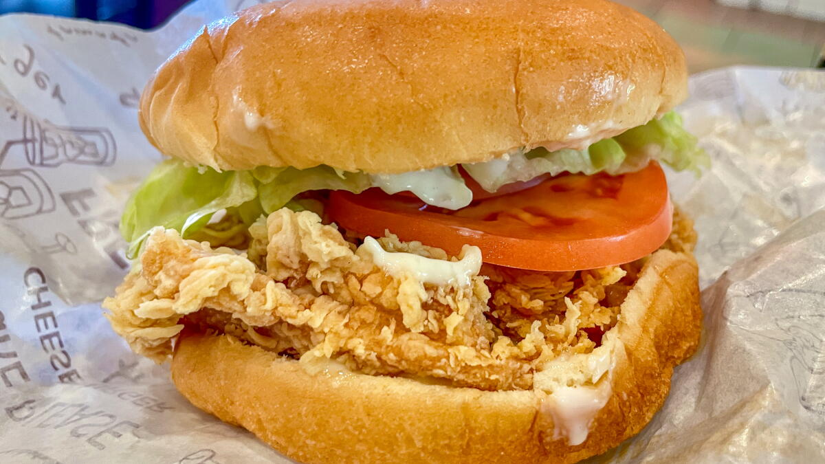 Spicy chicken burgers and New Orleans-style wings - Vimarsana News