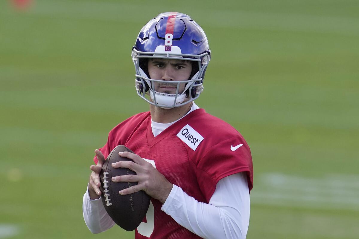 QB Jones set to start for Giants against Packers in London - The San Diego  Union-Tribune