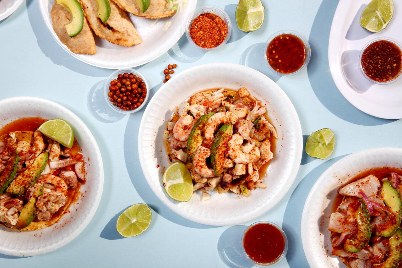 Shrimp empanadas, mixta, perona and Reina de la Casa