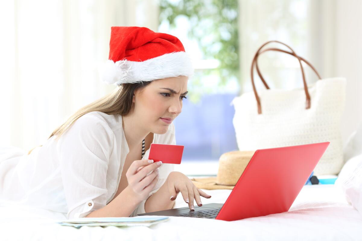 These holiday scams are heavy on naughty, totally lacking in nice