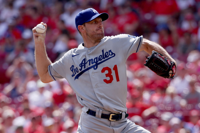 CINCINNATI, OHIO - SEPTEMBER 18: Max Scherzer #31 of the Los Angeles Dodgers pitches in the first inning.