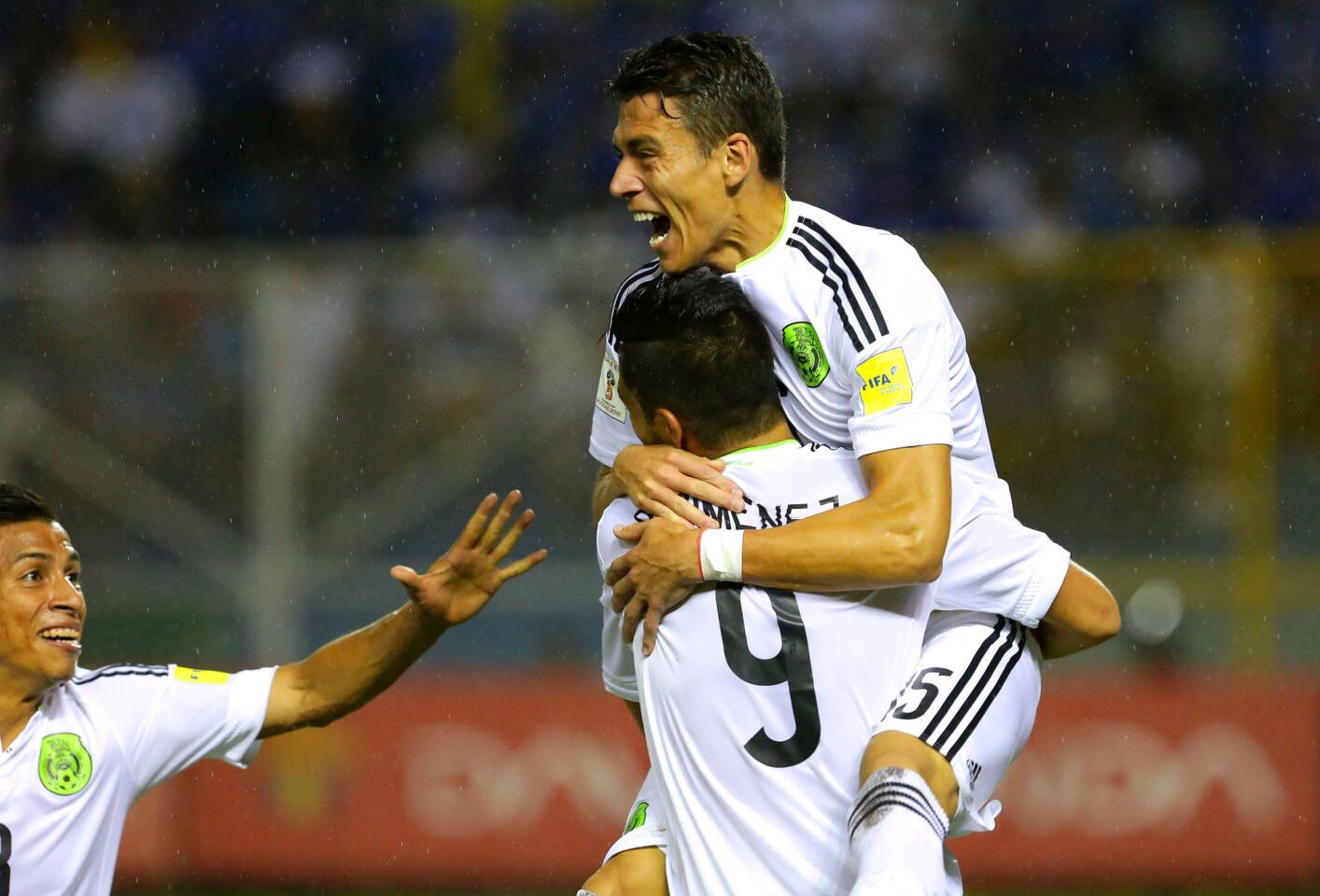 Eliminatoria: El Salvador 1-3 México