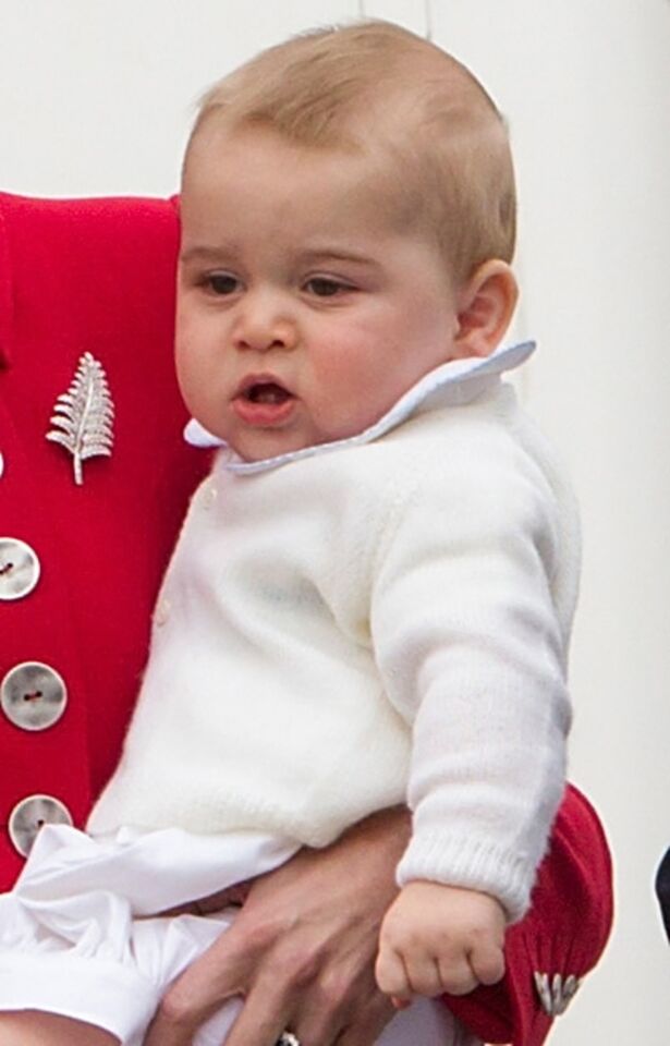 Prince George and his parents arrive in New Zealand.